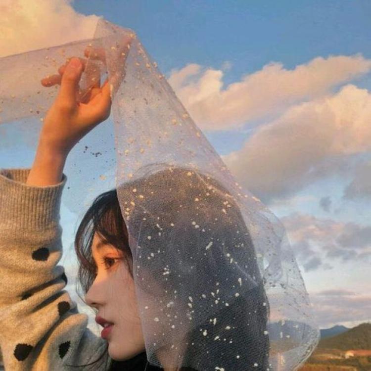 武井咲（饰 神谷熏） - 独家访谈节目在线观看 - 网络看电影